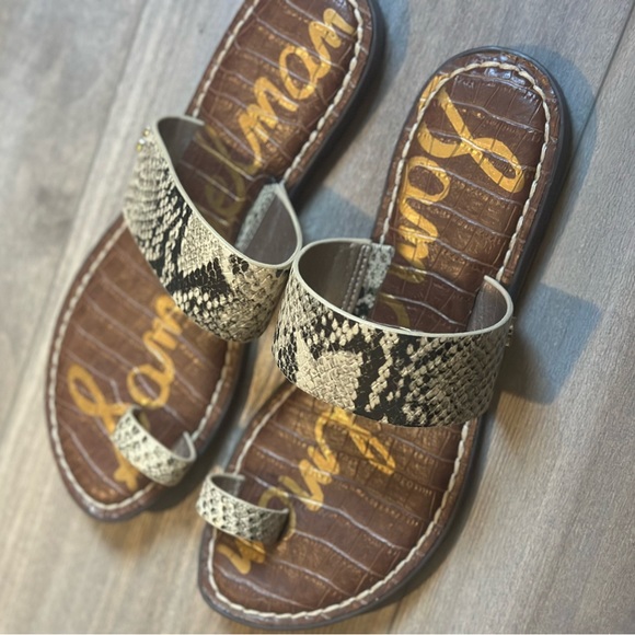 Sandals - Picture 2 of 2